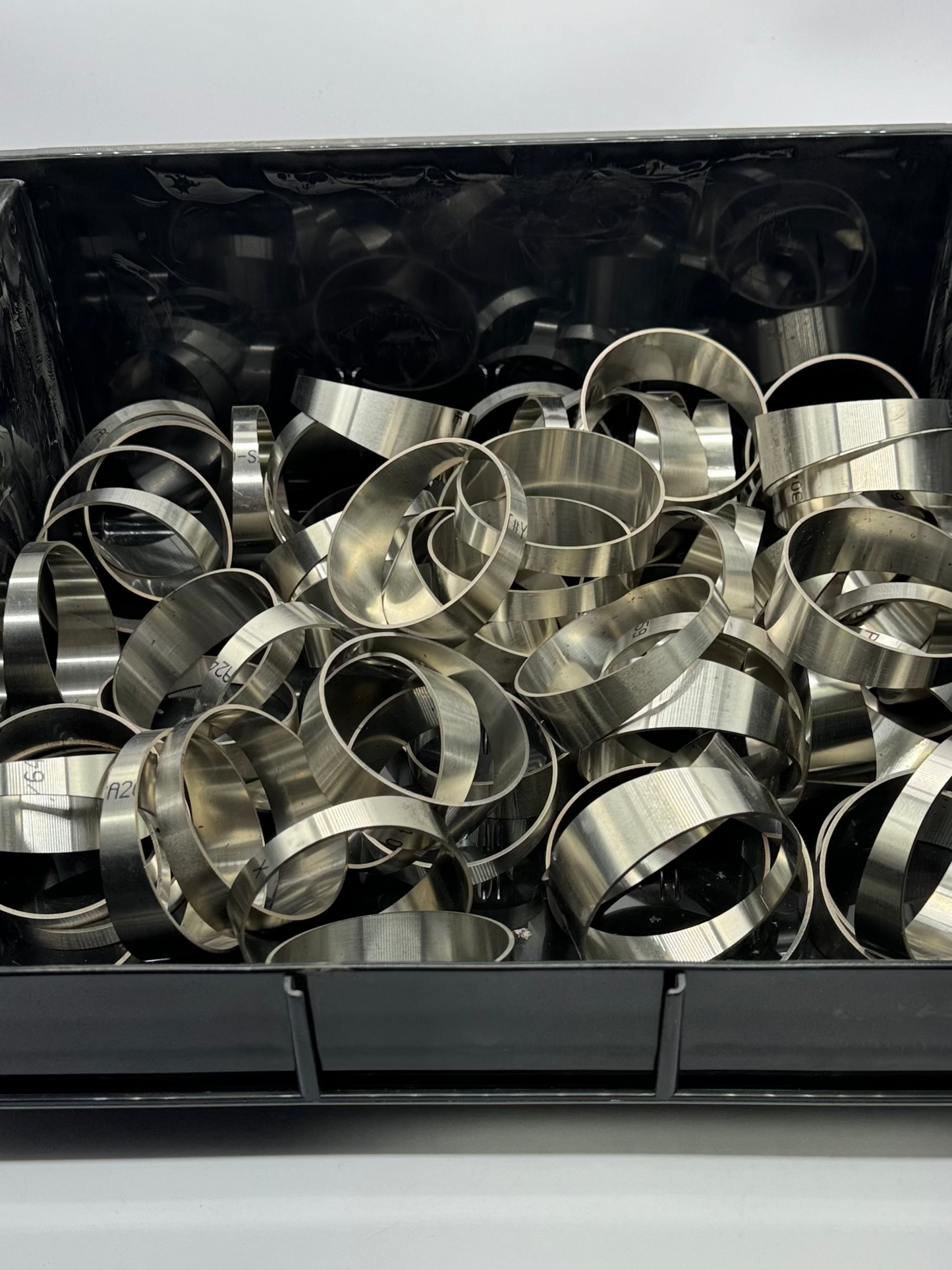 2.5" Bulk Pie Cuts - 4x 90 Deg Elbow (24 Pieces) - Loose Radius - SS 304 .065" Wall